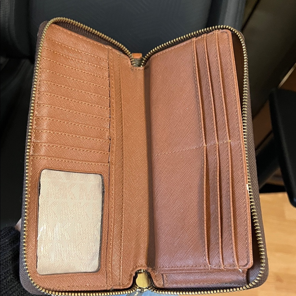 Michael Kors Dark Brown Wallet / Wristlet - Picture 7 of 9